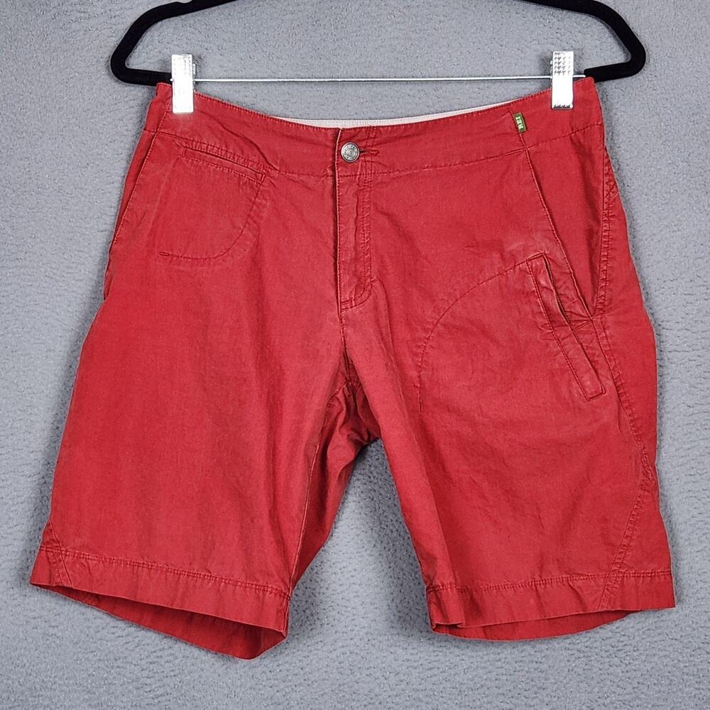 REI Shorts Womens 10 Red Microfiber Bermuda Hiking Nylon Pockets 8" Inseam